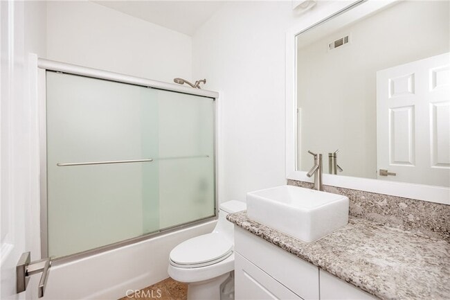 Building Photo - 225 Montana Del Lago Dr