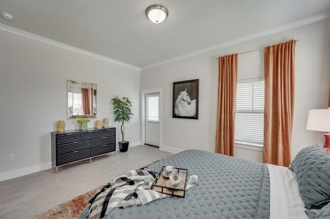 Building Photo - 920 Imperial Blvd