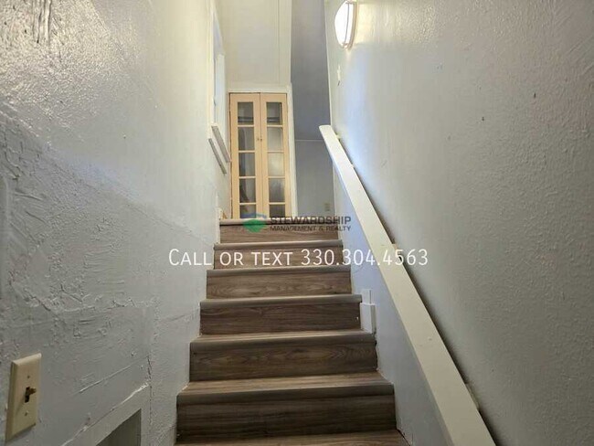 Building Photo - 2226 Samuel Ave