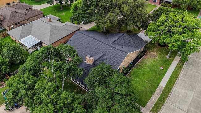 Building Photo - 51 Sweetgum Ct
