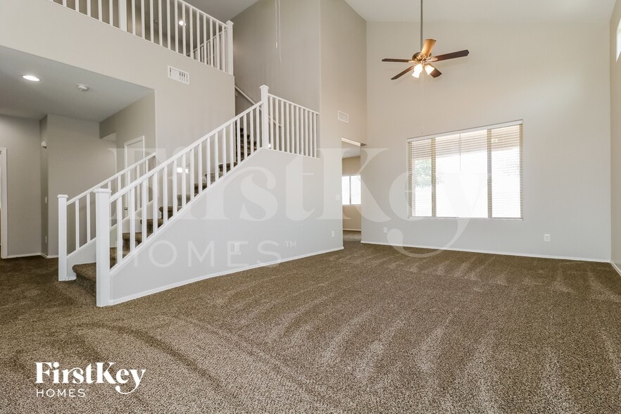 Building Photo - 25288 W Pleasant Ln