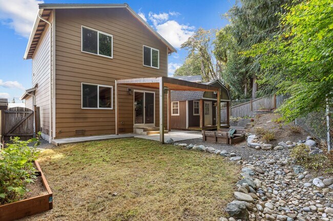 Building Photo - 1124 73rd Dr SE