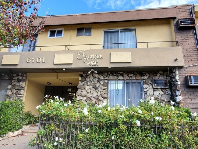 Primary Photo - 6701 Fountain Ave