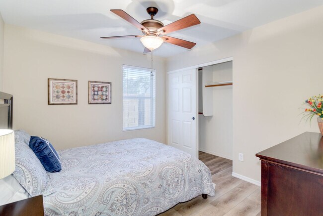 Building Photo - 1116 S Ironwood Ct