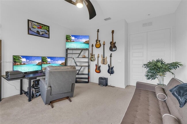 Building Photo - 10890 Shore St