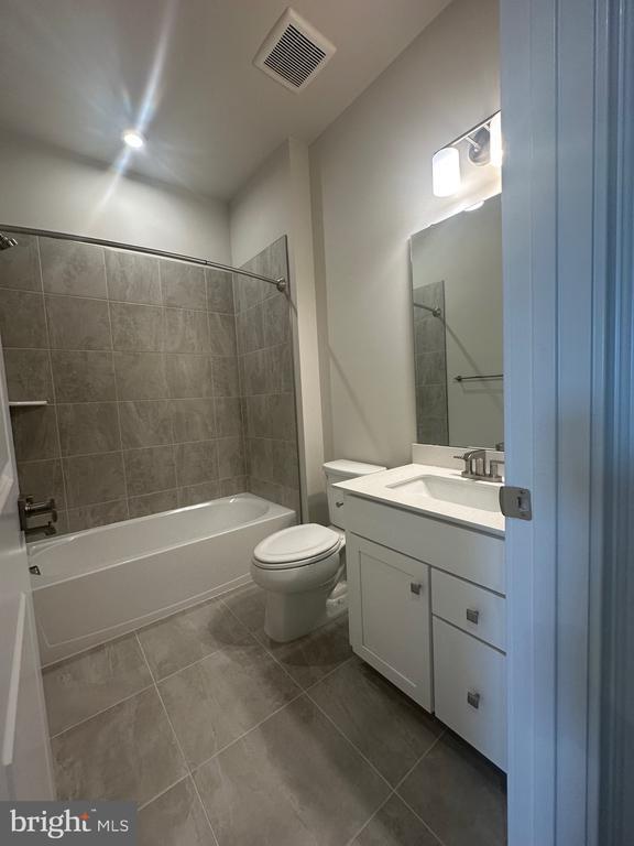 Building Photo - 4504 Dandelion Loop