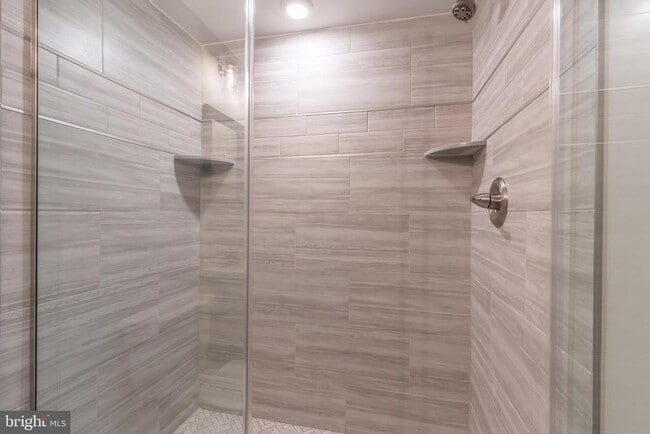 Building Photo - 2339 N 10th St