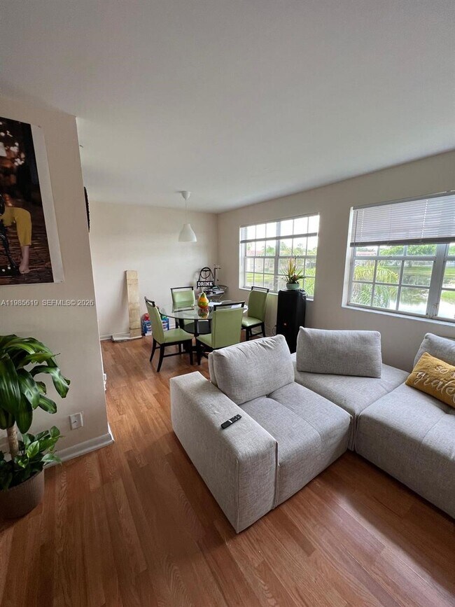 Building Photo - 8657 SW 5th St