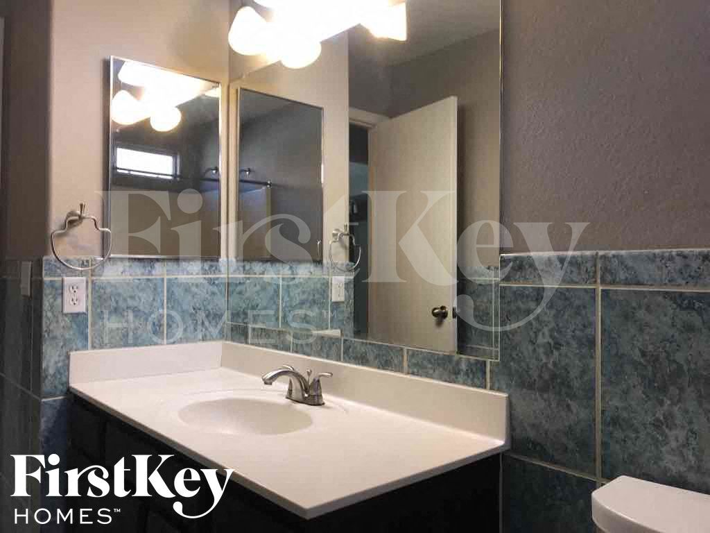 Building Photo - 3035 W Melinda Ln