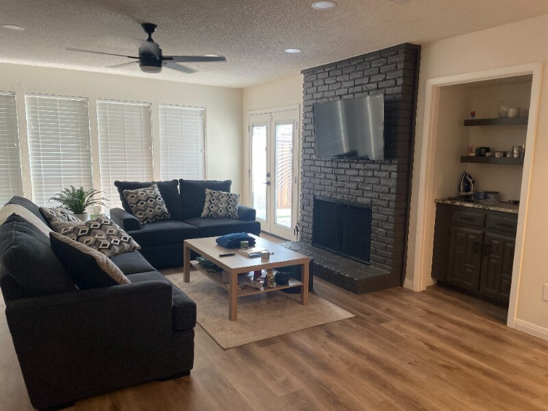 Building Photo - 3359 Lanarc Dr