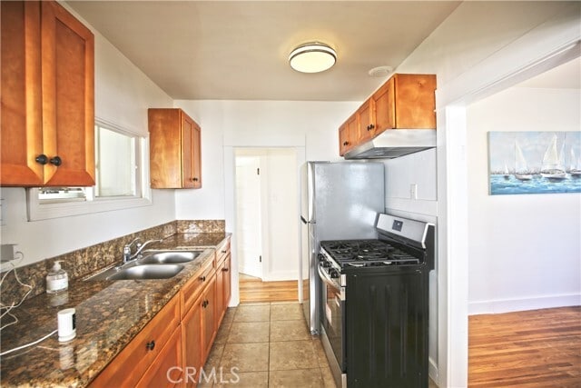 Building Photo - 325 Pasadena Ave