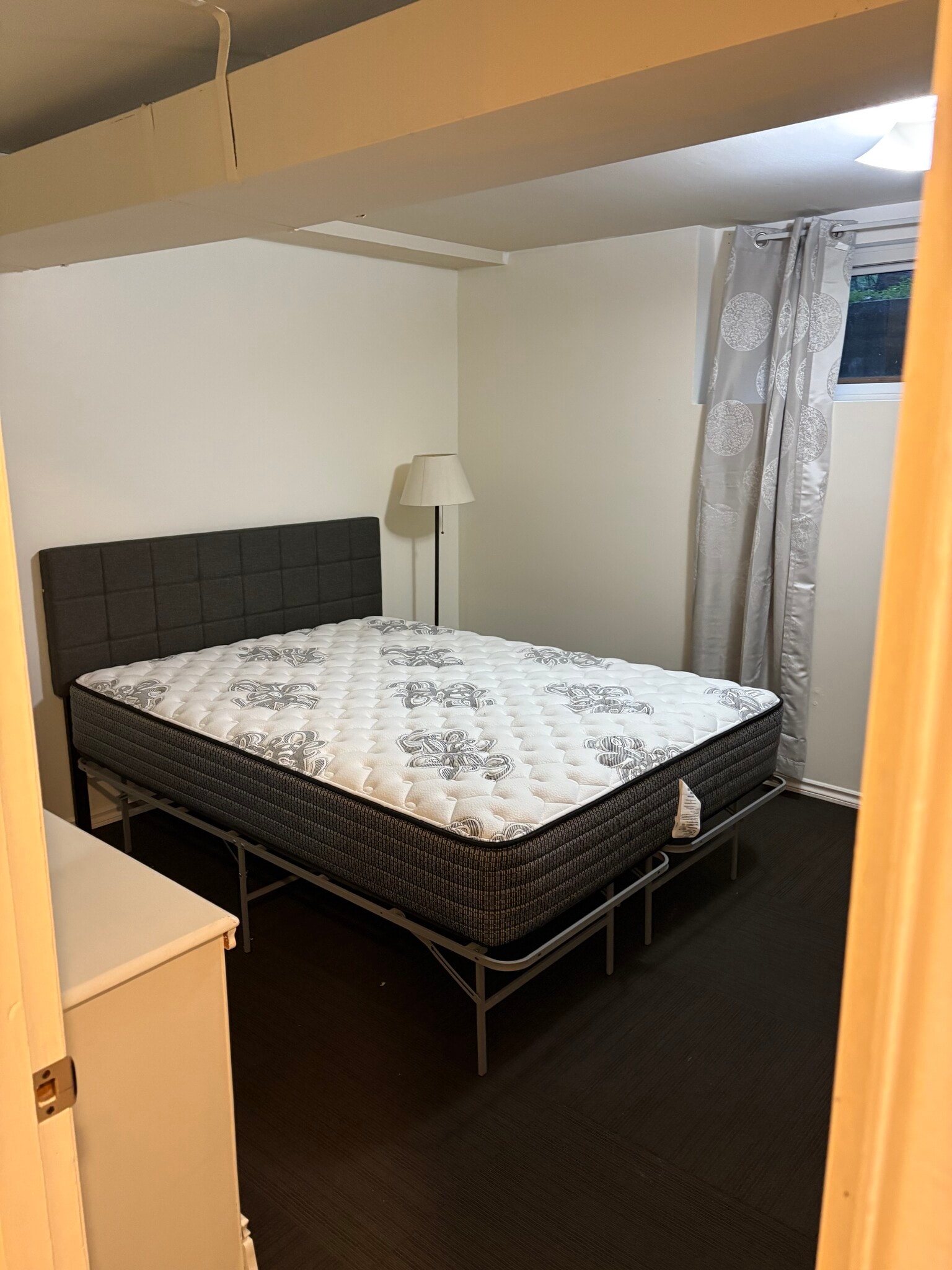 Building Photo - 924 NE 147th St