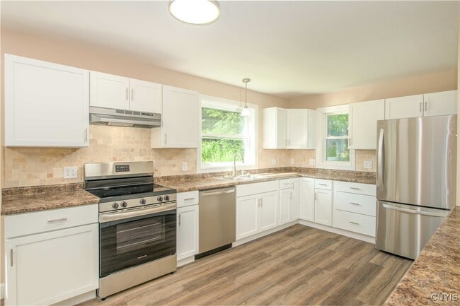 Building Photo - 141 Engles Rd