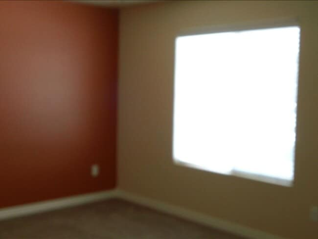 Building Photo - Cambria Townhome End Unit for Rent
