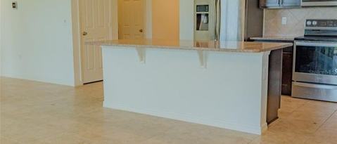 Building Photo - 275 Lake Lucerne Way