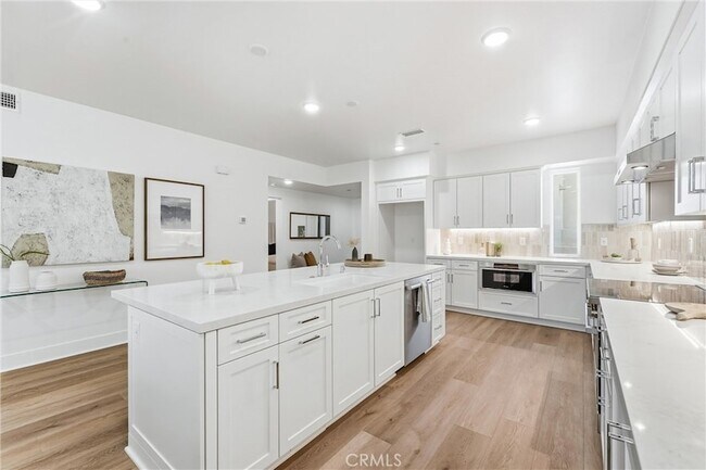 Building Photo - 24722 Del Prado Ave