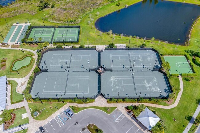 Building Photo - 2516 Yellow Brick Rd