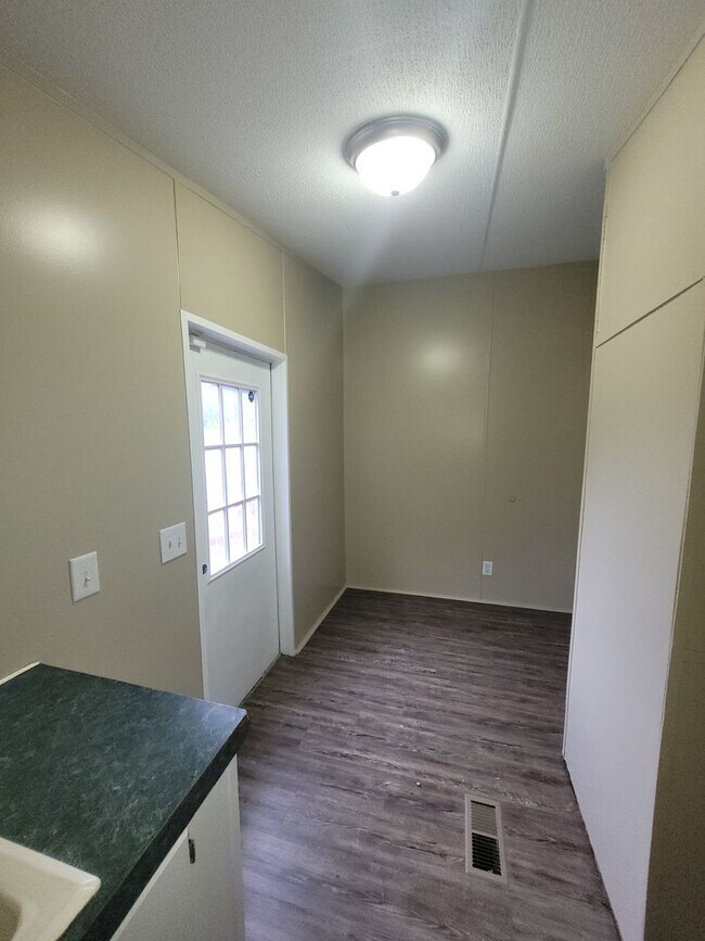 Building Photo - NOW PRE-LEASING-Accepting Applications- Elbert Co-Bowman, GA- 4 Bedroom and 2 Bathroom Manufactur...