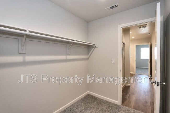 Building Photo - 47 Brookbay Way