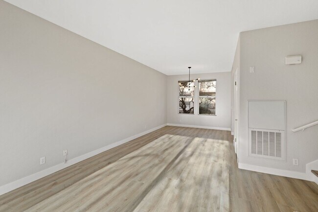 Building Photo - PRIZED UNIT IN RESORT-LIKE COMMUNITY EXCEL...