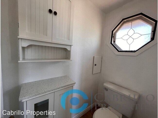 Building Photo - 3 br, 2.5 bath House - 1268 Rachel Circle