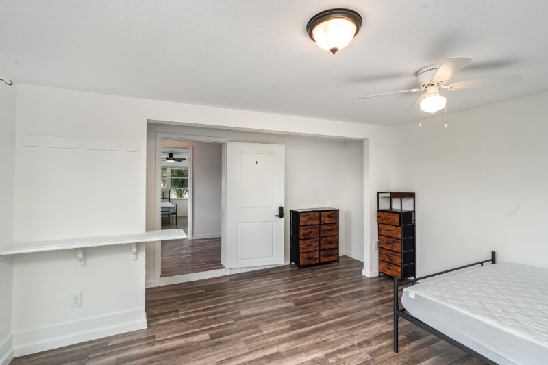 Building Photo - 221 Duxbury Ave