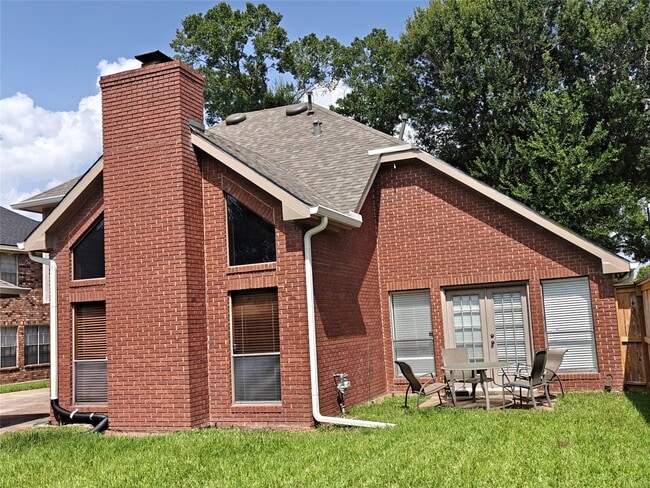 Building Photo - 3446 Mimosa Way