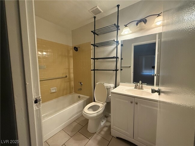 Building Photo - 2853 Wheelwright Dr