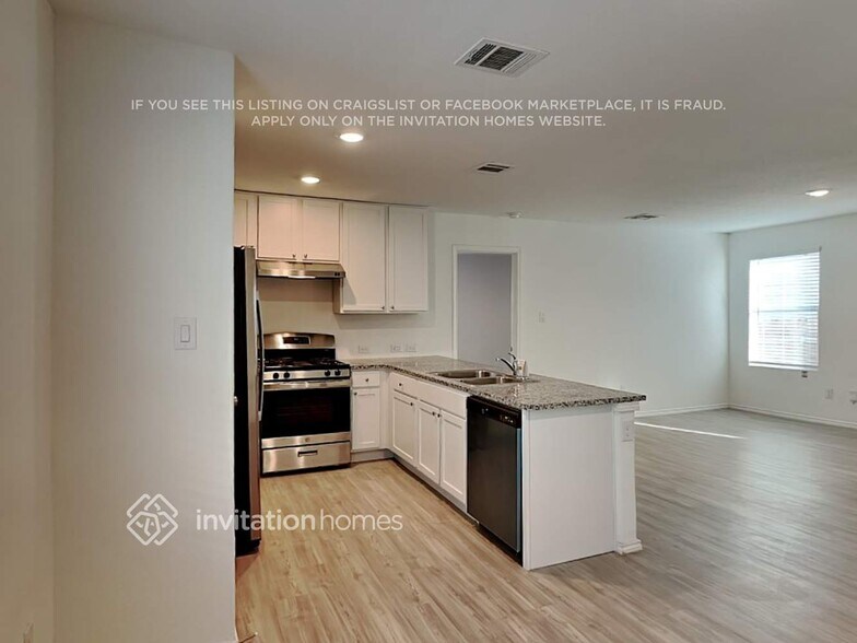 Building Photo - 14331 Estuary Pl