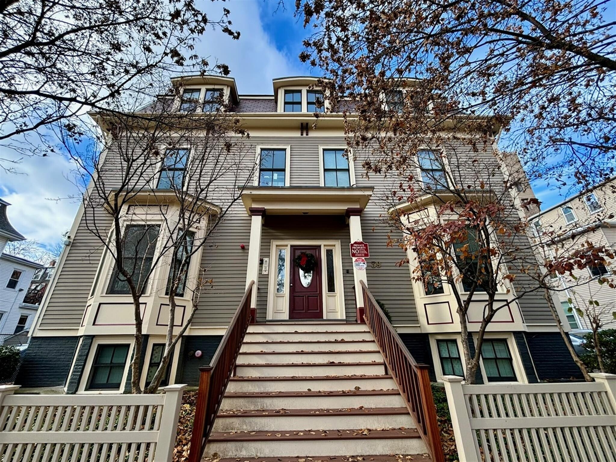 Building Photo - 29 Inman St