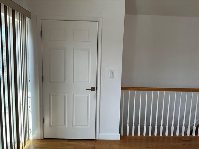 Building Photo - 258 Buttrick Ave