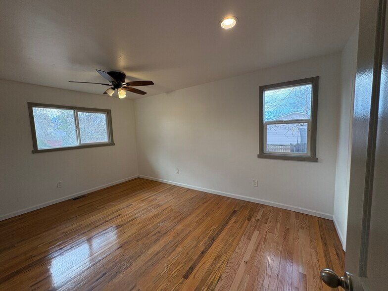 Building Photo - 1635 Capulin Dr