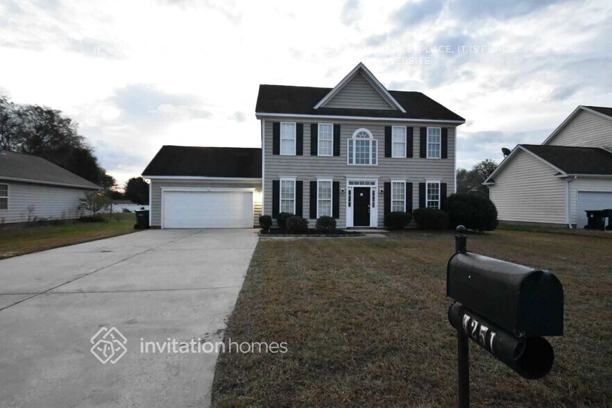 Primary Photo - 4251 Barley St SW