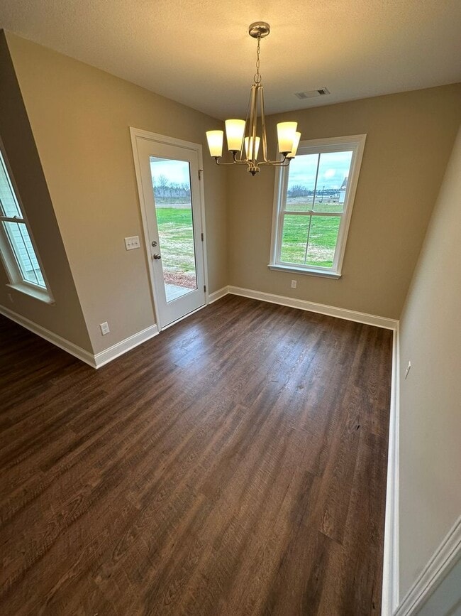 Building Photo - 510 Doyle Ln
