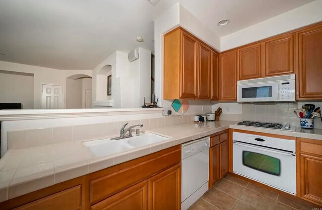 kitchen - 948 Bolex Way