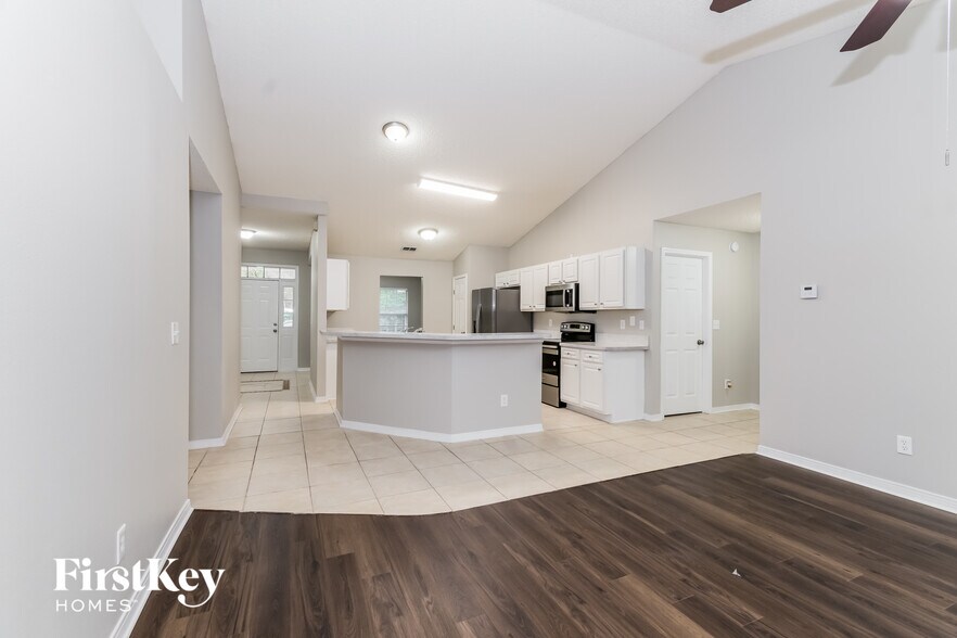 Building Photo - 1147 McGirts Creek Ct