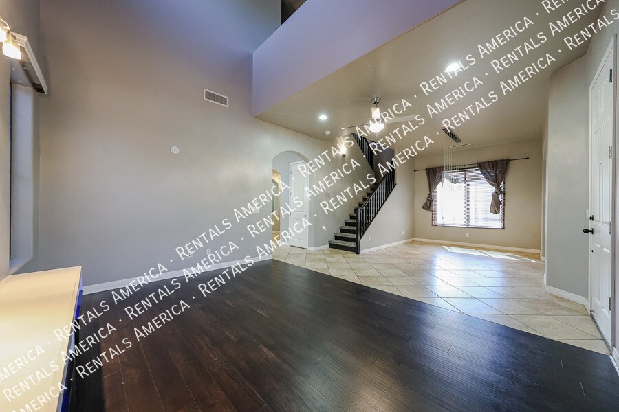 Building Photo - 21665 S 215th Pl