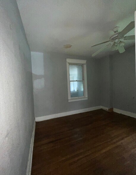 Building Photo - 2810 Norwood Ave