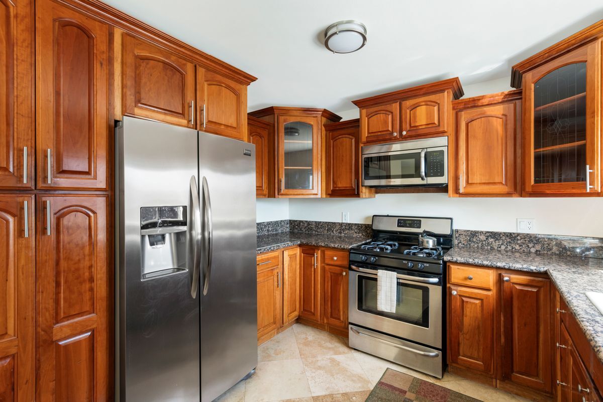 Building Photo - 3426 Bellevue Ave