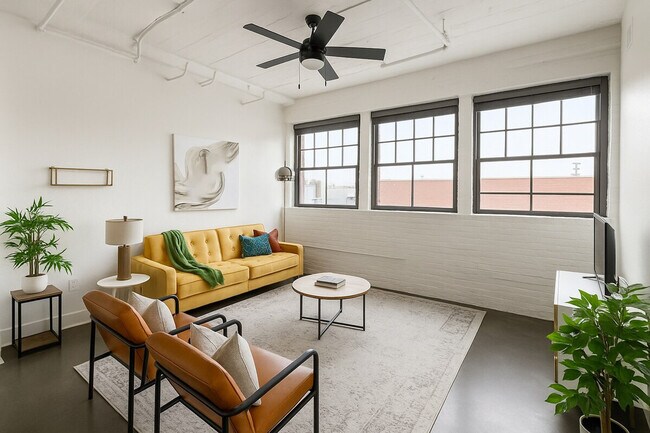 Building Photo - 215 N Santa Fe Ave