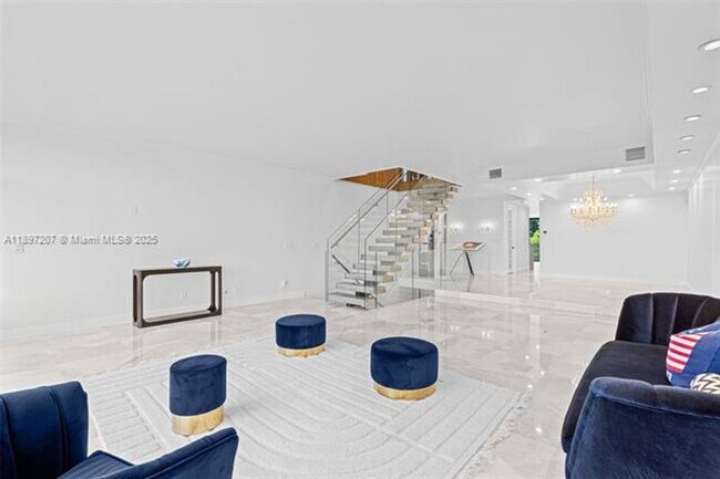 Building Photo - 6124 Paradise Point Dr