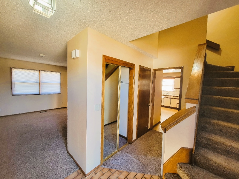 Building Photo - 2348 S Capri St