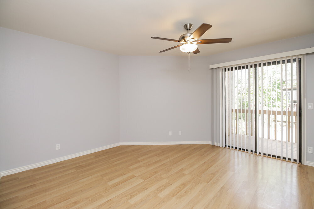 Building Photo - 921 S Val Vista Dr