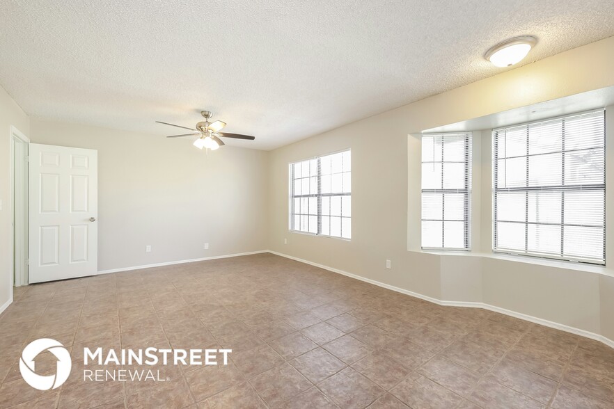 Building Photo - 5412 W Cochise Dr