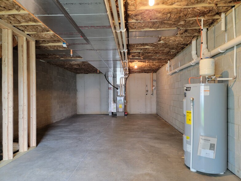 Building Photo - 17 Burk Ct