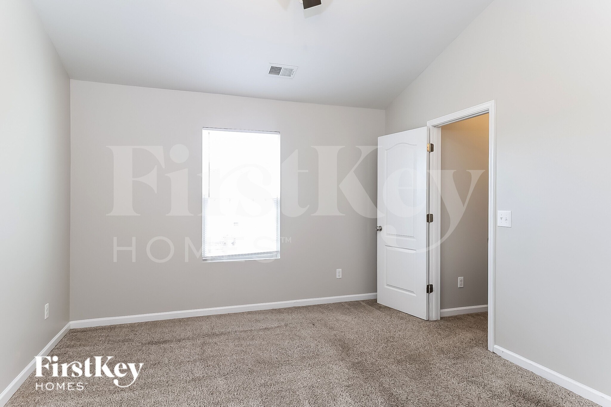 Building Photo - 528 Ellingsworth Ln