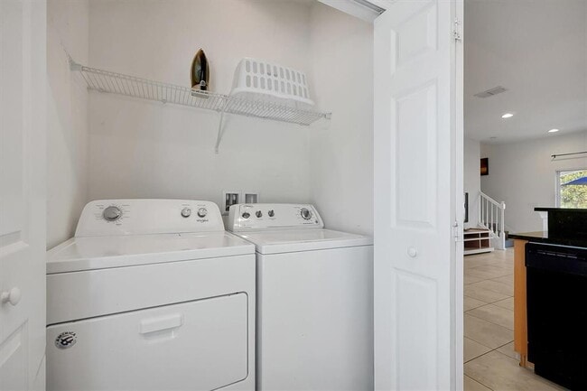 Building Photo - 3011 Red Ginger Rd