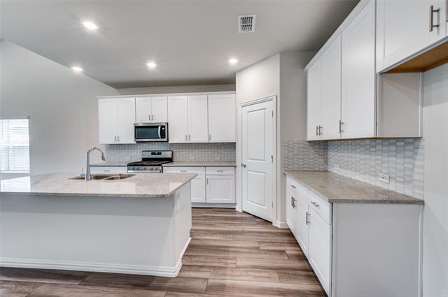 Building Photo - 3308 Kingsdown Dr