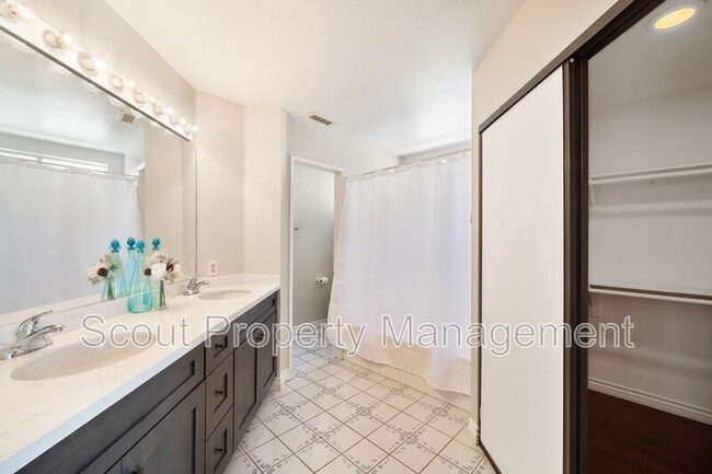 Building Photo - 40272 Mimulus Way