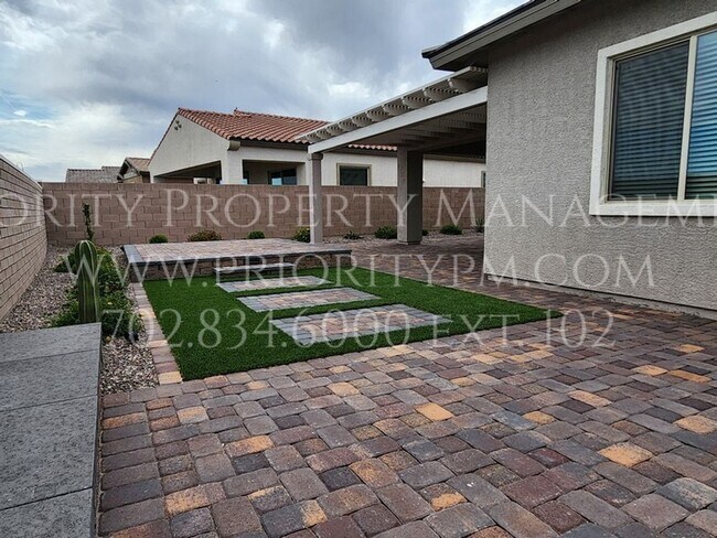 Building Photo - 254 Tallis Hills Ave